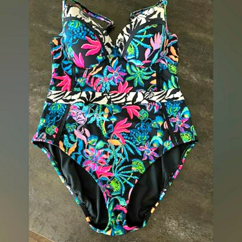 Lilly Pulitzer One Piece Swimsuit Sz 12 EUC Black Onyx Worn Twice AWESOME